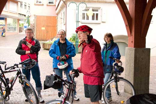Am Marktplatz mit SPD-Stadtrat Gerhard Remppis